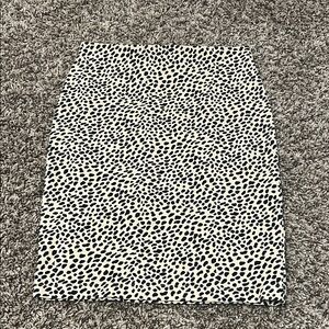 Ann Taylor Black and Cream Pencil Skirt
